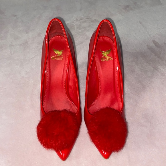 Red Heels - Picture 1 of 4